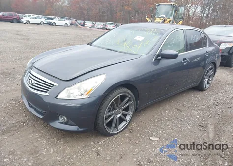 2013 Infiniti G37 Journey z USA, uszkodzony, nr VIN JN1CV6AP5DM711661